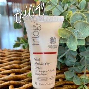 Trilogy Vital Moisturizing Cream